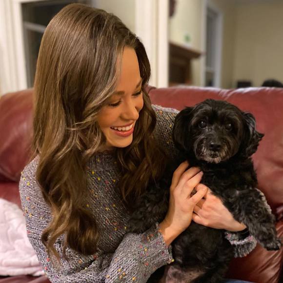 Meet your Posher, Nicole - Picture 1 of 1